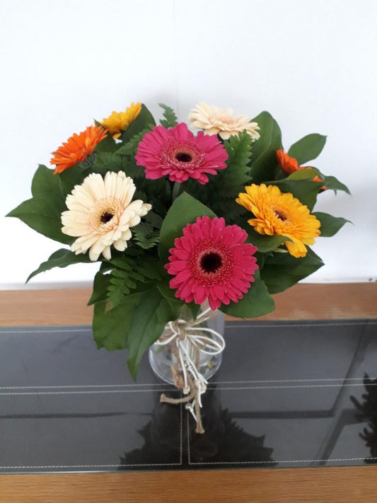 Fully Mixed Gerbera